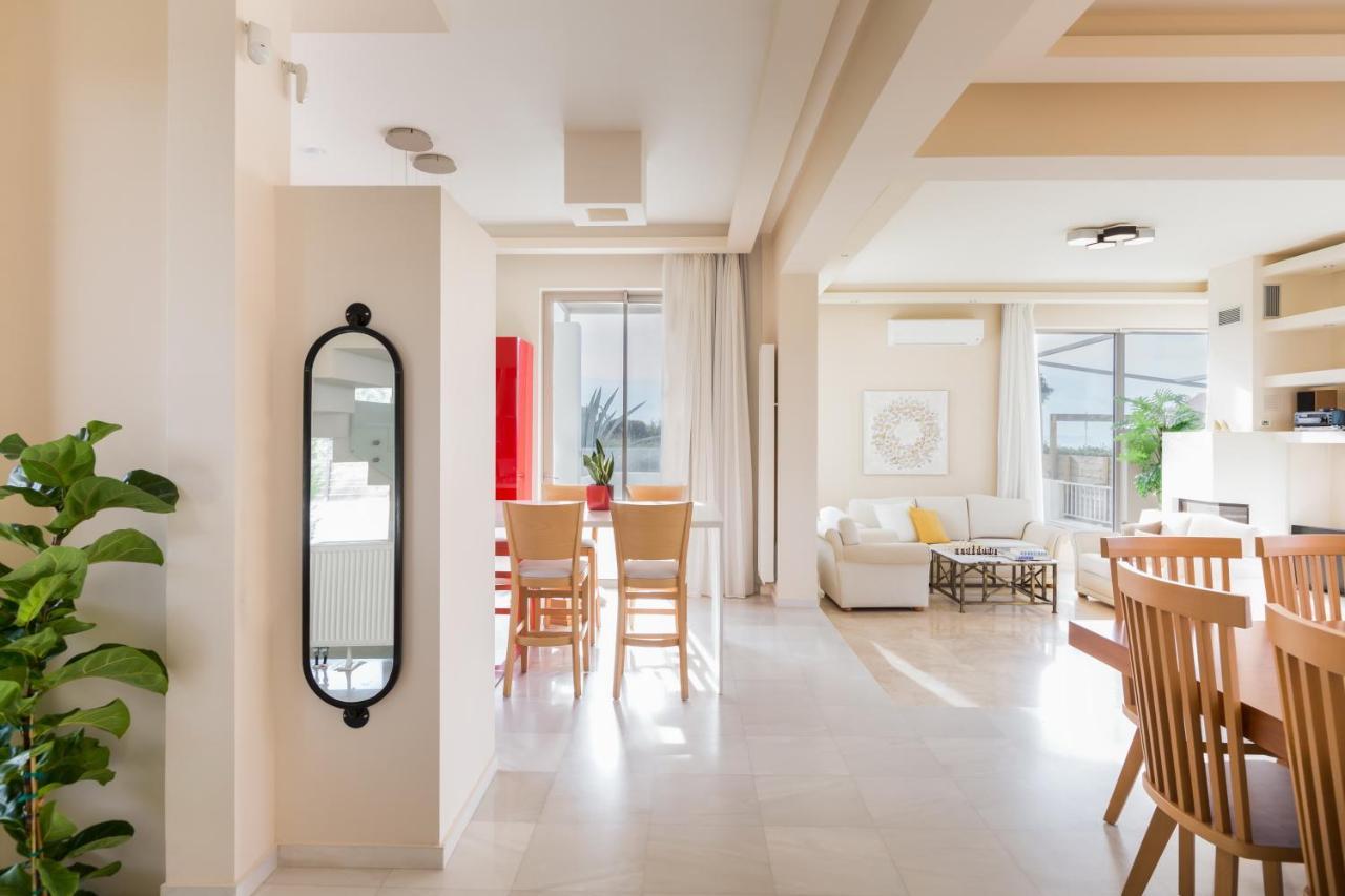 Lux Villa Mia With Heated Pool, 2Km To Beach & Childrens Area! Mikro Metochi Extérieur photo